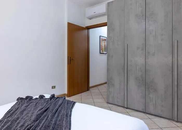 A Due Passi Dal Castello